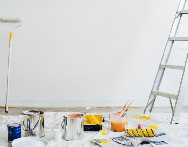 Choosing Between Painting Solutions in UAE: What You Need to Know